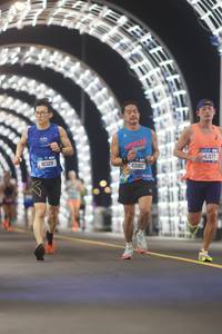 BIB: 41329, 2017, 43182, 43177
                            <button type="button" onclick="openModal(20204867)" class="btn btn-primary btn-sm float-right btn-popup" data-toggle="modal" data-target=".modal-high-quality">
                        <i class="fas fa-shopping-cart"></i> Add to Cart
                    </button>
                                            <button type="button" onclick="isThisMe(20204867, true)" class="btn btn-success btn-sm float-right btn-popup btn-isme hidden" data-toggle="tooltip" data-placement="bottom" title="นี่คือรูปของคุณใช่ไหม คลิกที่นี่เพื่อเอาเข้าอัลบั้ม">
                        <i class="fas fa-plus"></i> Add to album
                    </button>
                    <button type="button" onclick="isThisMe(20204867, false)" class="btn btn-warning btn-sm float-right btn-popup btn-isnotme hidden">
                        <i class="fas fa-ban"></i> Remove from album
                    </button>